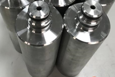 蓄能器的種類、特點及在系統中的應用